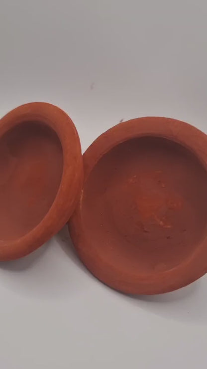 Aker Fassi Naturel en coupelle artisanale de terre cuite- Rouge à Lèvres, Blush, Fard à Paupières, Teinture Végétale Artisanale.
